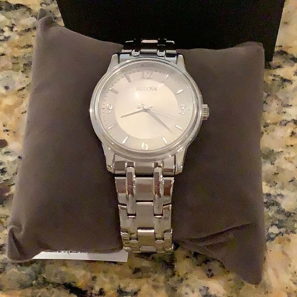 Brand new in box Silver Bulova watch - 96A000 - Picture 1 of 5